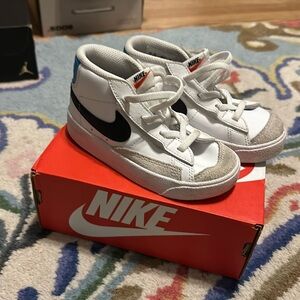 Toddler Nike Blazer - 9C